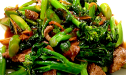 Chinese Broccoli with Flank Steak