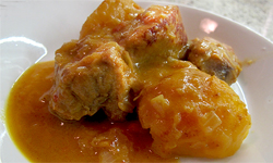 Curry Pork Chops 咖 喱 豬 扒Curry Pork Chops 咖 喱 豬 扒