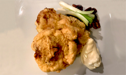 Fried Oysters with Honey Roasted Pecans 胡桃炸生蠔