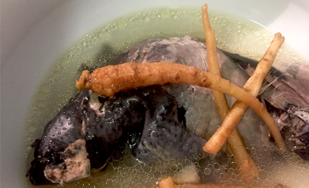 Black Chicken Soup with American Ginseng  花𣄃參烏雞Black Chicken Soup with American Ginseng 花𣄃參烏雞