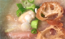 Sampan Congee with Seafood 艇仔粥 