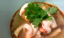 Thai Tom Yum (Hot & Sour) Soup with Shrimps 冬蔭蝦湯