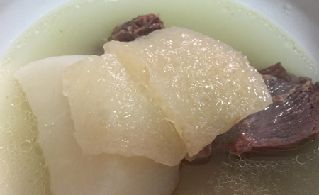 Chinese Beef Shin, Pork Skin and Turnip Soup 牛腱豬皮蘿白湯